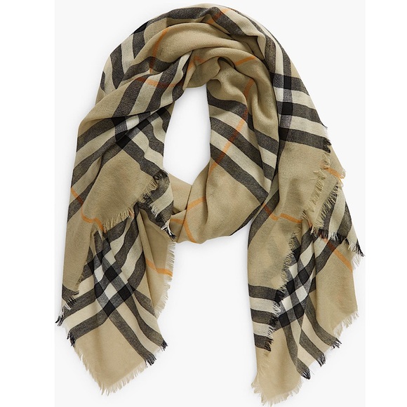 Burberry Accessories - NEW🔥BURBERRY Giant Check Wool Scarf🔥